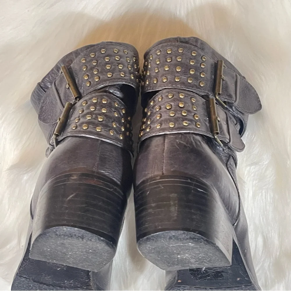 Faryl Robin Dark Grey Gold Studded Leather Booties - Picture 3 of 12